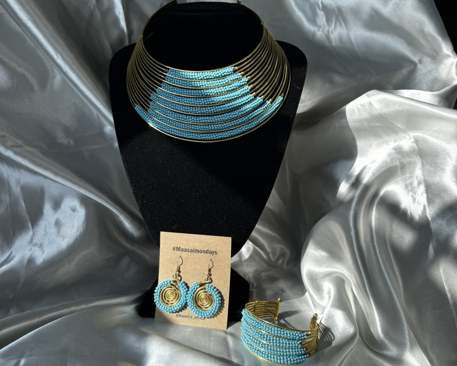 Nuru Light Blue Jewelry Set